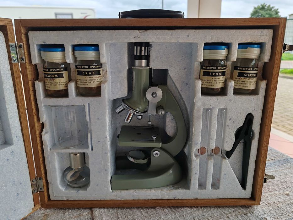 Microscópio NISCO Zoom 1200x