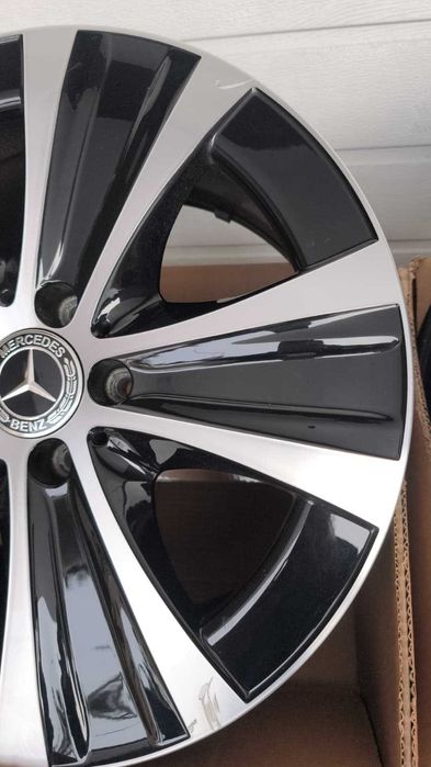 Felgi aluminiowe Mercedes E Klasa W213 18' 5x112 2x8J 2x9J (OL767F)