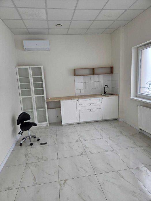 Gabinet do wynajęcia 17,8m2