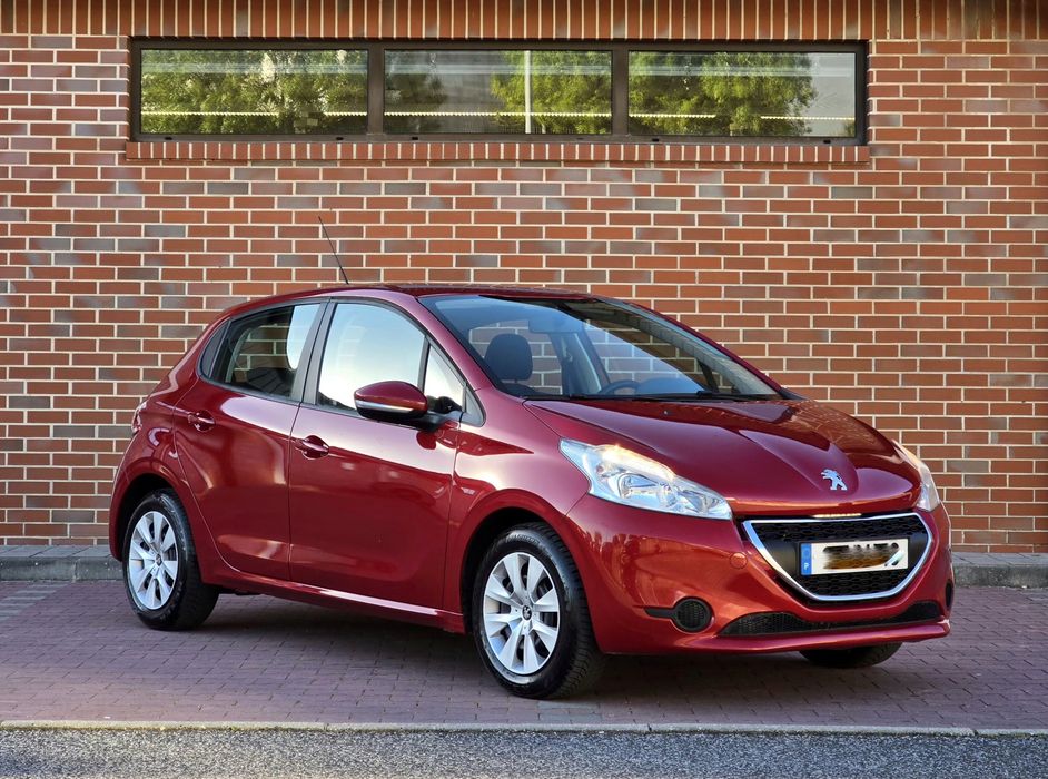 Peugeot 208 1.2 Puretech  |  IMPECÁVEL