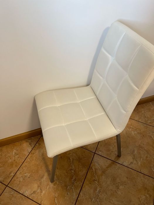 Vendo Conjunto de mesa + 4 cadeiras