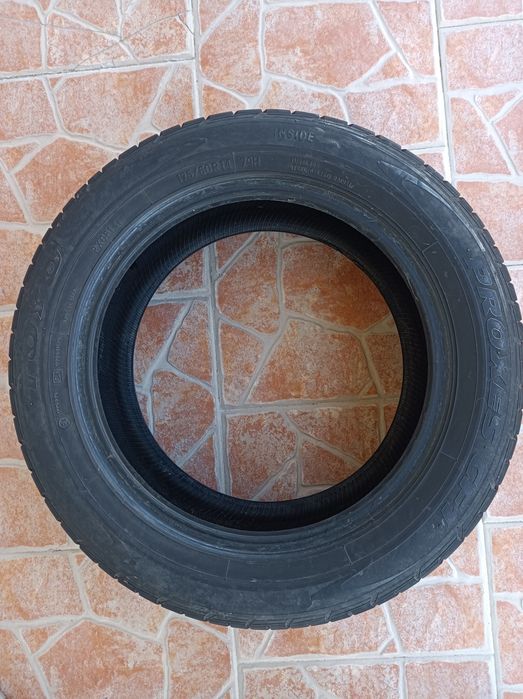 Pneu 175 / 60 / 14  TOYO