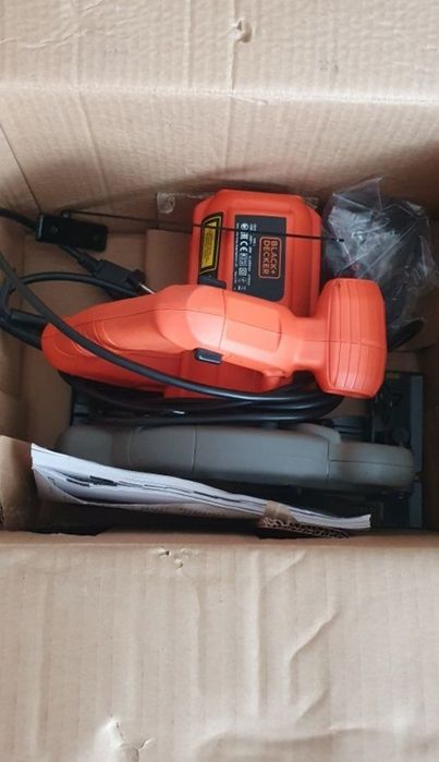 Pilarka Black&Decker CS1250L
