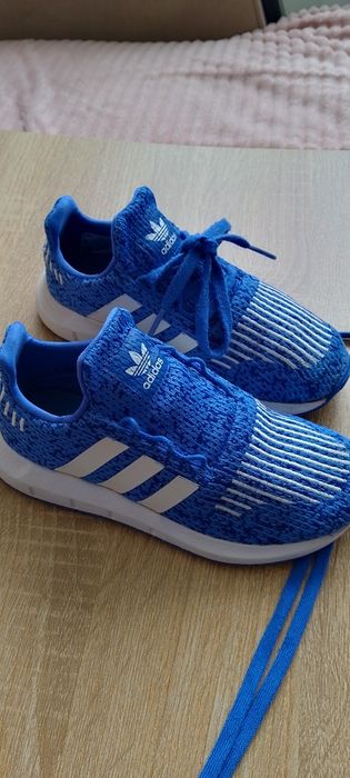 Кросівки Adidas на хлопчика 29-30р.