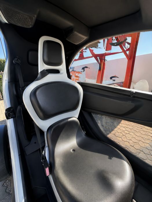 Renault Twizy 2014 — 100% Elétrico