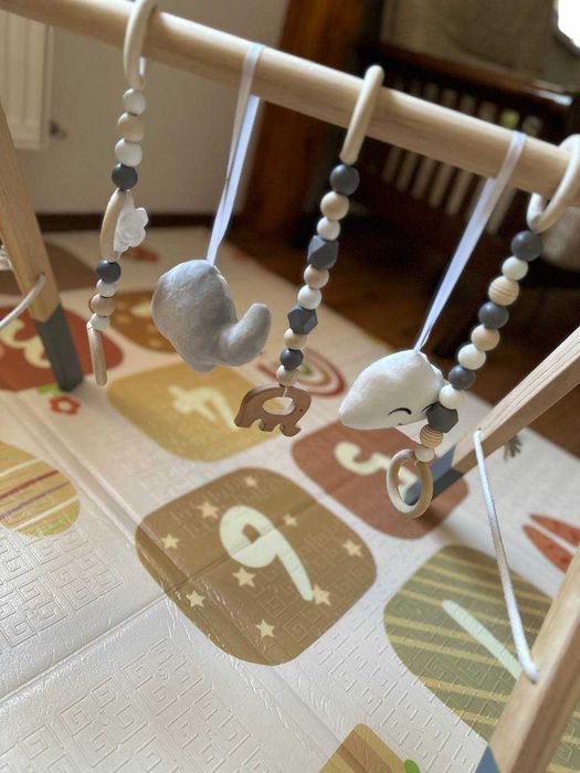 Дерев’яний baby gym / мобіль