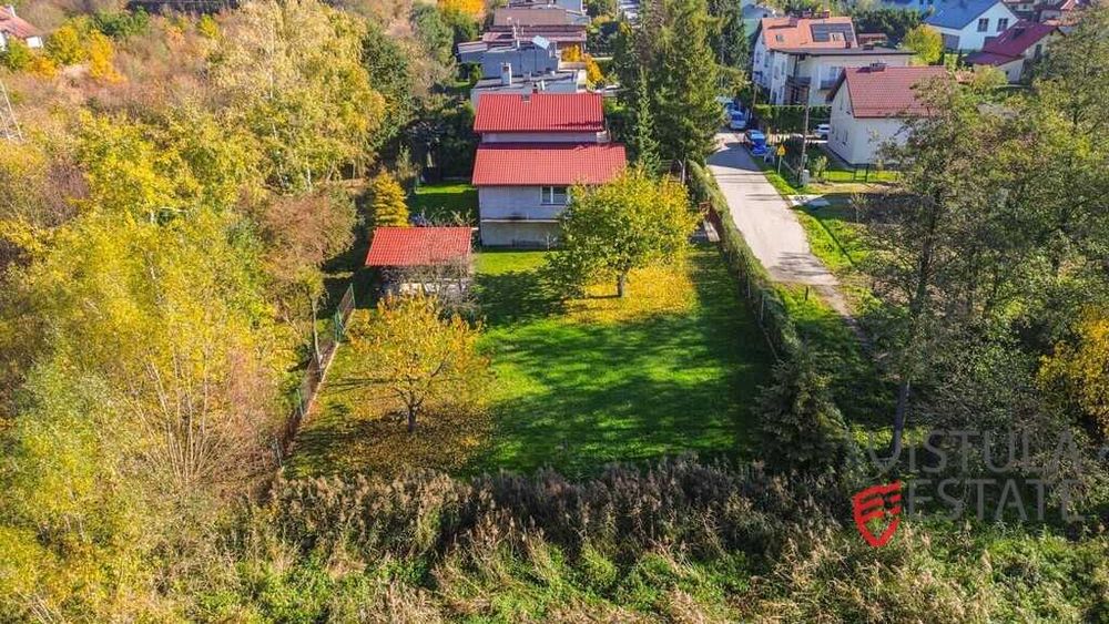 Dwa niezależne wejścia | 6 pokoi | 4 balkony | ogród 1087 m2