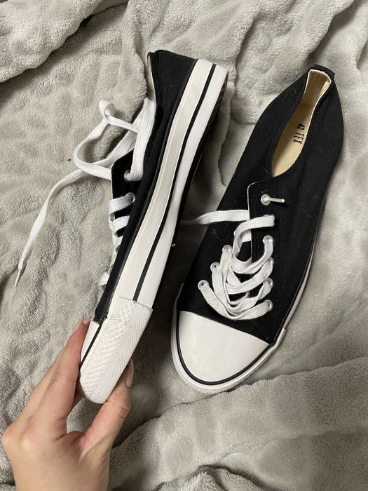 Кеди чоловічі.