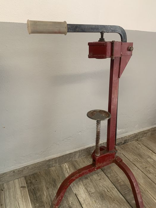 Maquina para engarrafar vinho