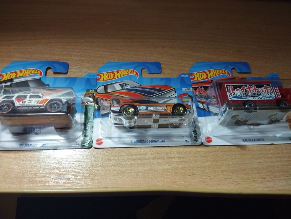Машинки Hot Wheels Treasure Hunt