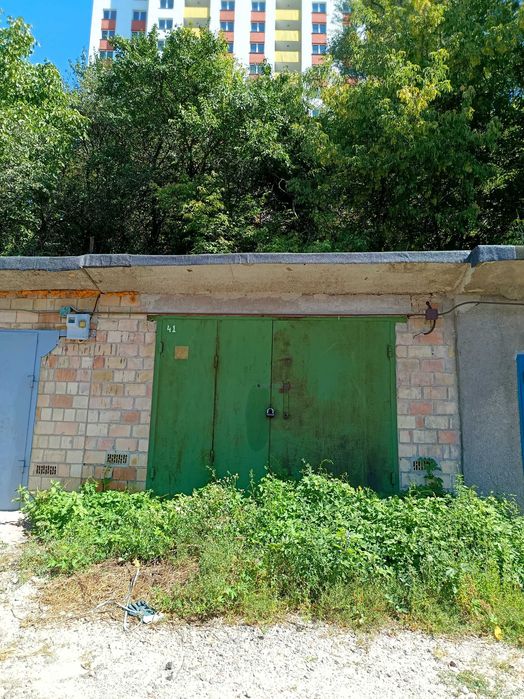 Продається капітальний цегляний гараж площею 40 м² у ГК Совки-1 вул. Радченка, 21 Солом’янський р