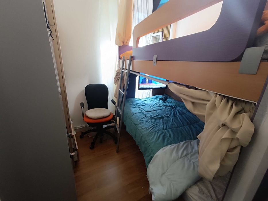 Quarto Individual Privado (Não Partilhado) c/ Beliche, TVs, WiFi, AC e Contrato