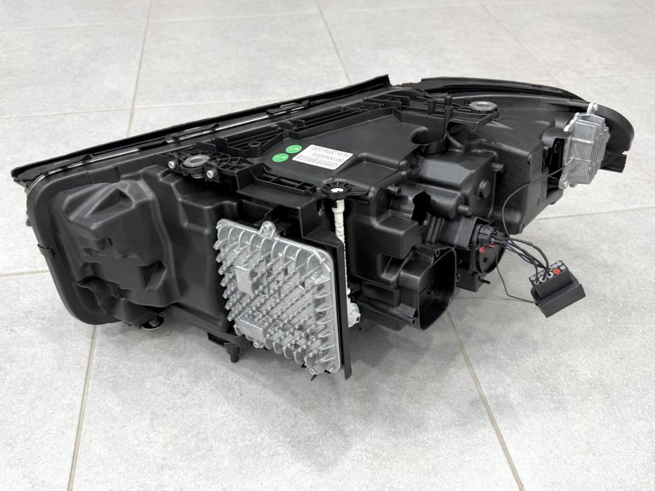 Фари для BMW G30 / G31 2016-2020 з заміною бампера Adaptive LED 2 РЕЖИМА ДХВ LCI 2020+  Артикул:  DRC10172-26