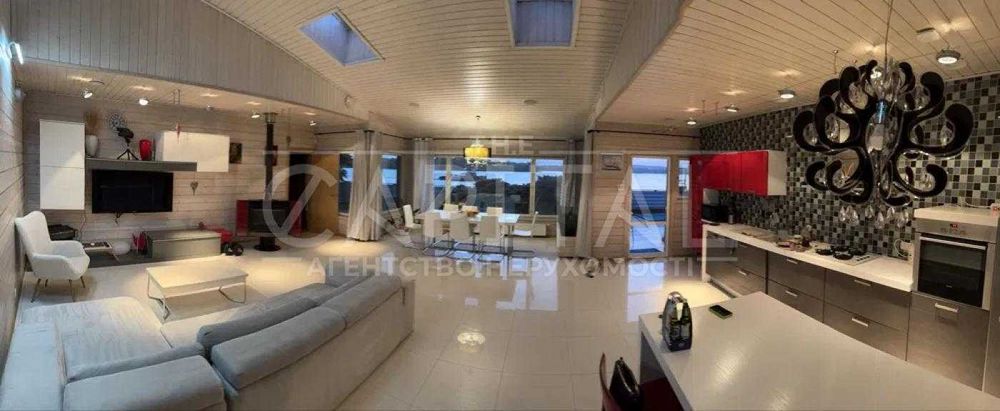 Оренда стильного будинку з басейном