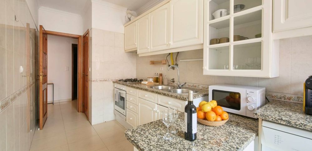 Quarto com despesas incluídas, TV, etc.