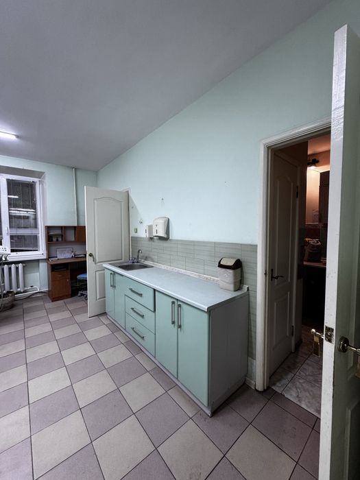 Оренда приміщення у Центрі міста 51 м2 з окремим входом!