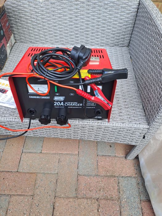 Prostownik 6v12v 12v24v