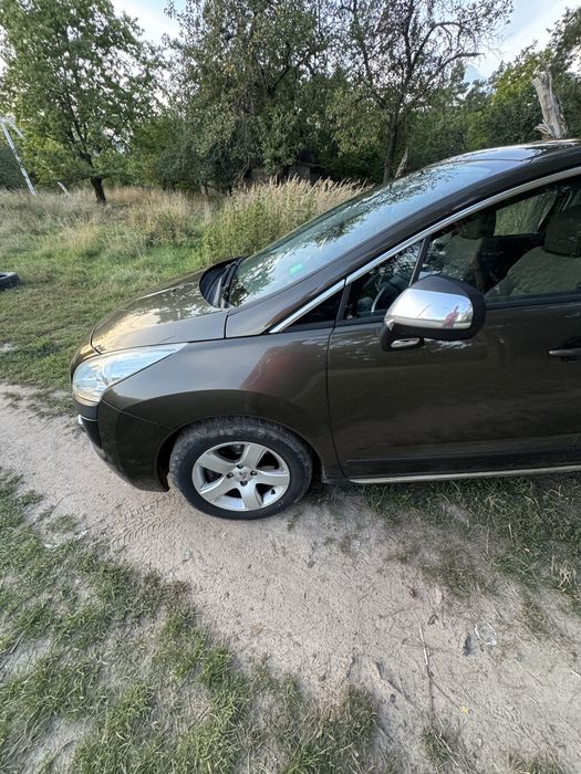 Продам Peugeot 3008