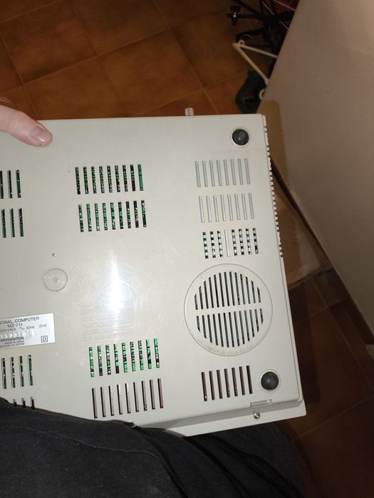 Sharp MZ-700 Computador antigo