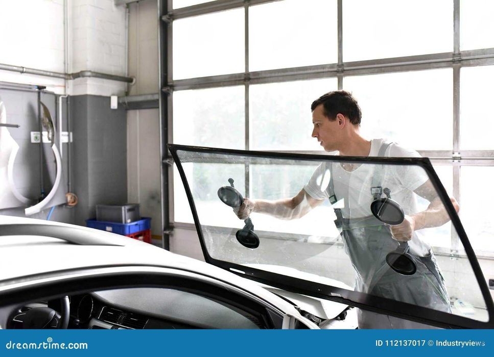 Ford Mondeo вітрове скло