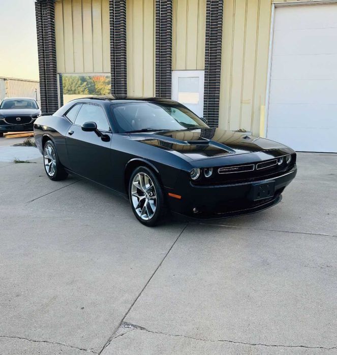 Dodge Challenger      2020