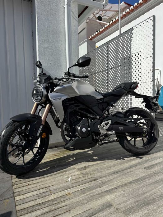 VENDO Honda CB 300R Neo Sport Cafe