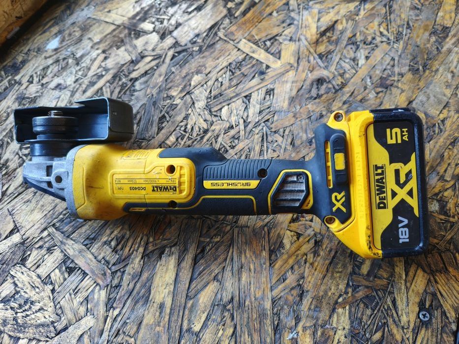 Szlifierka DeWalt dcg 405p1