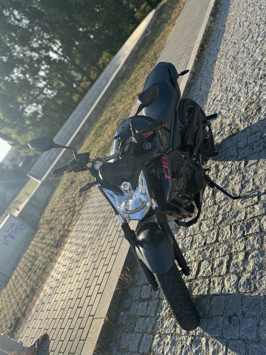 Yamaha XJ6 2012 como nova