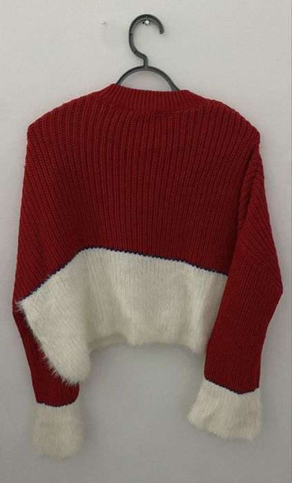 Dwukolorowy sweter sweterek clockhouse M włochaty miły i ciepły