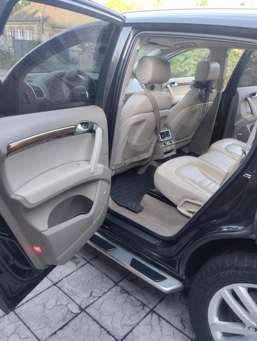 Продам AUDI Q7 в хорошому стані