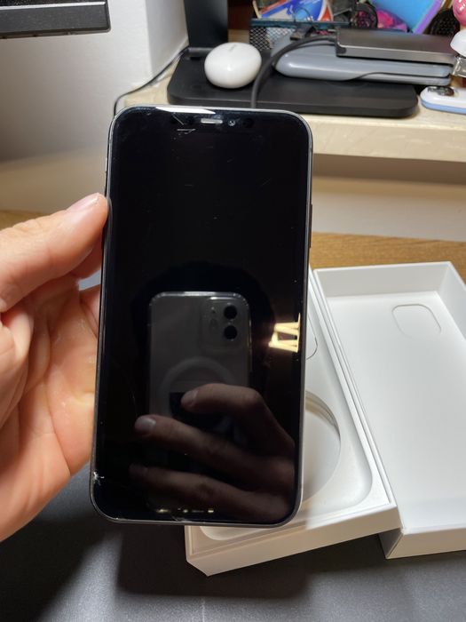 iPhone 11 64GB Black | Box | Okazja | Uszkodzony ekran