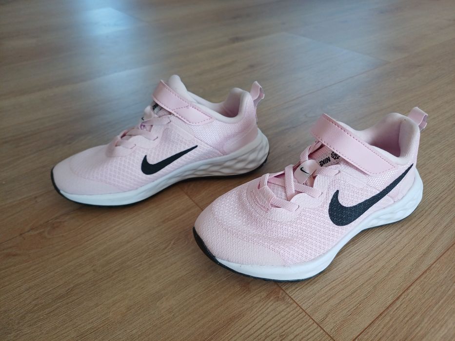 Adidasy buty dziecięce Nike Revolution 6 NN (PSV) Roz. 29,5