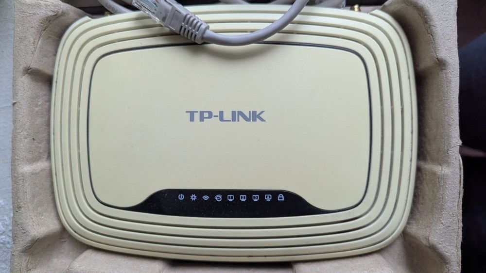 TP-LINK router wireless 300 Mbps