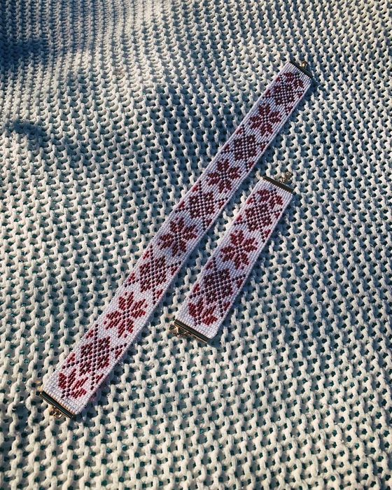 Комплект прикрас чокер та браслет з бісеру ручної роботи