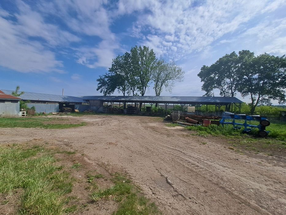 Продаж комерційного приміщення, с. Грабовець, 450 м²