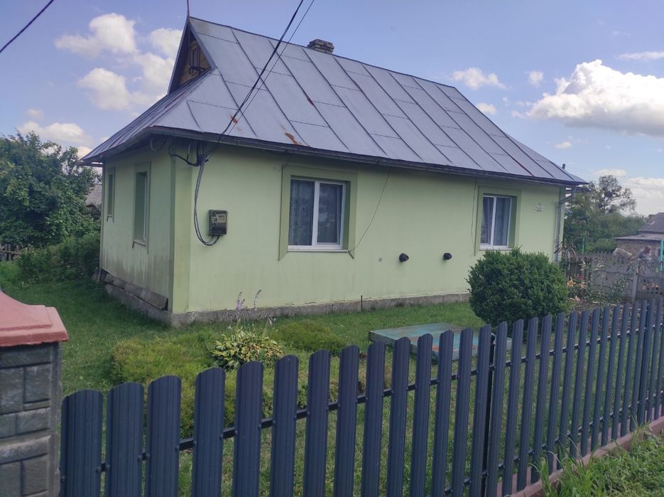 Продається будинок у селі Ріпнів Золочівського району Львівської облас