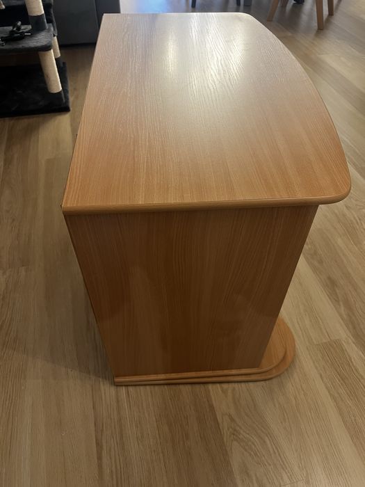 Szafka stojąca pod telewizor