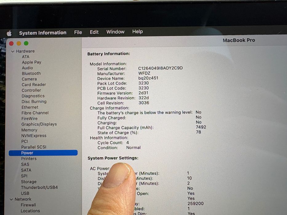 MacBook Pro 15", 32 GB RAM,  Intel Core i9, 2019 r. NOWA BATERIA