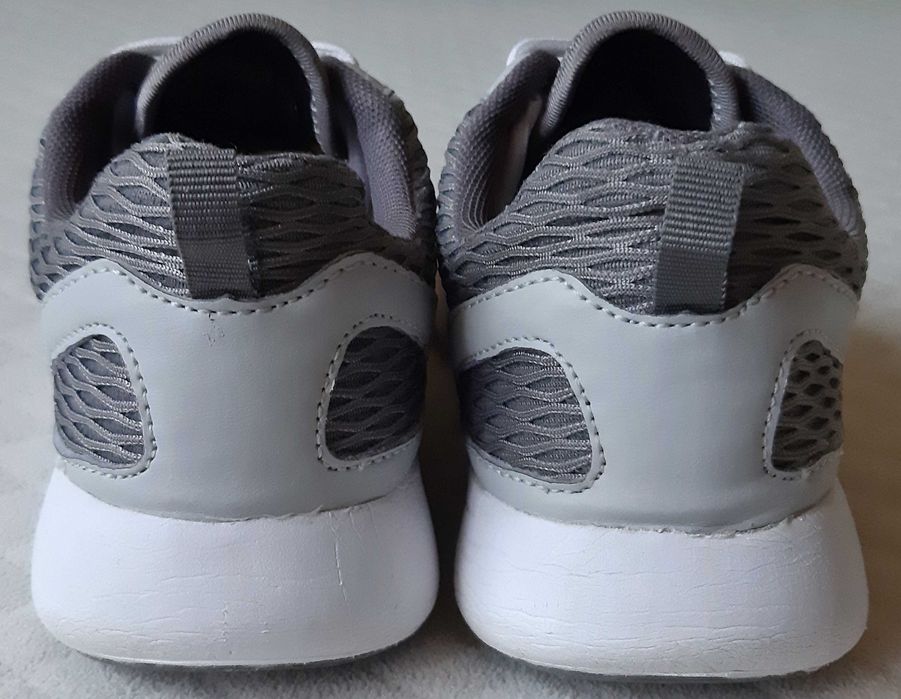 Szare sneakersy Lejon