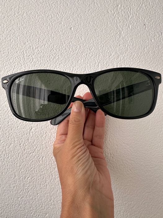 Óculos de sol Ray-Ban Wayfarer originais em preto com lentes verdes