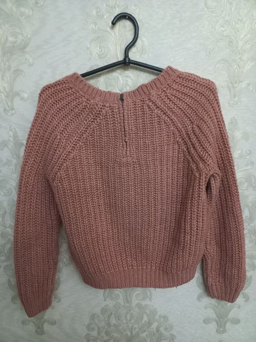 В'язаний світер для дівчинки