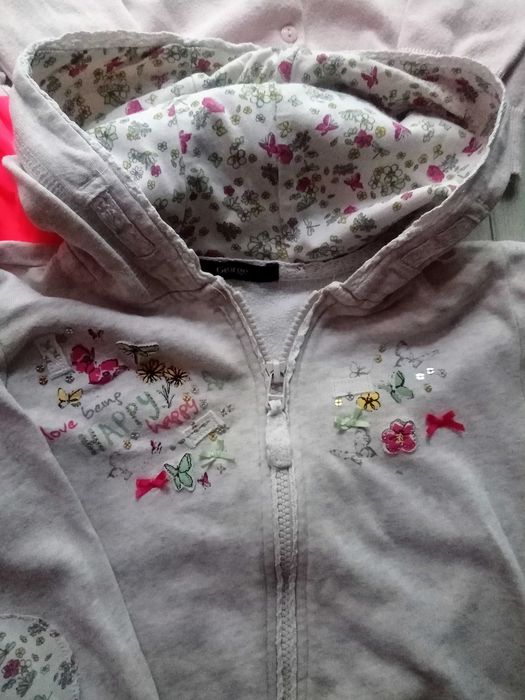 Zestaw ubrań dla dziewczynki