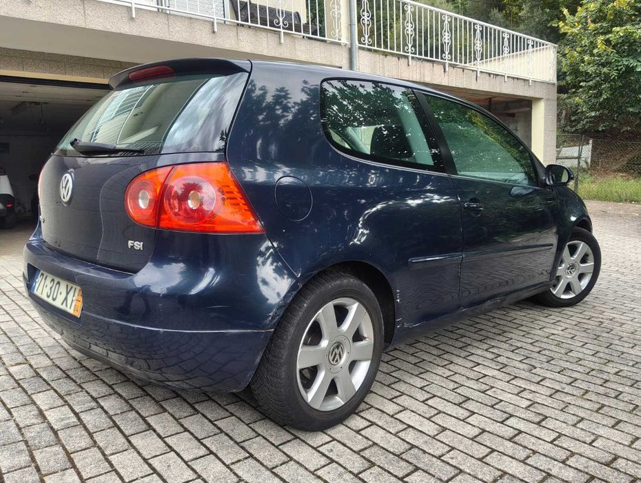 Volkswagen Golf V - 1.4 FSI