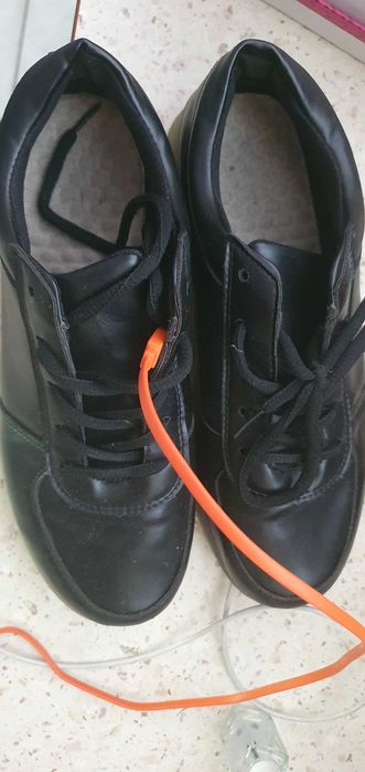 Buty młodzieżowe