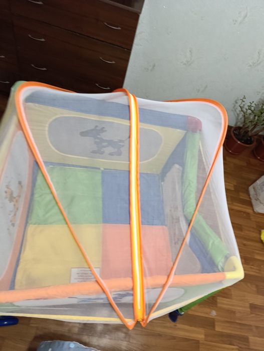 Манеж для двойни