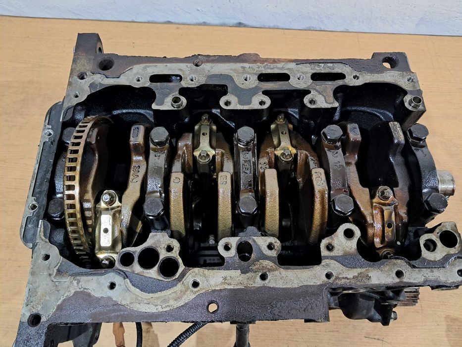 Blik silnika wał 6AAJ tłoki 2.0 TFSI BWA AUDI VW Seat Skoda A3 TT Golf