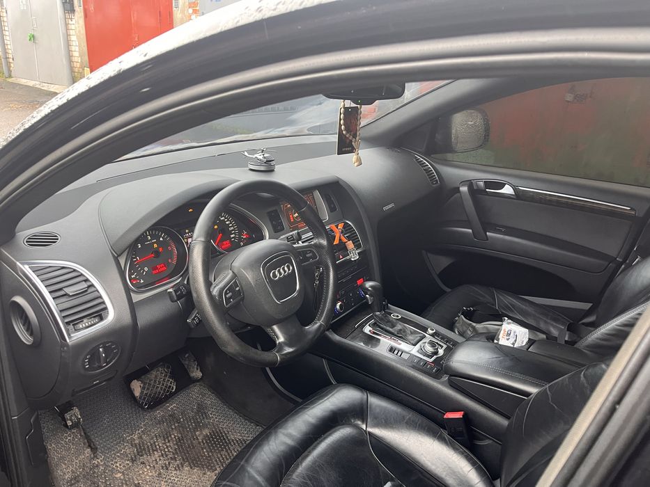 Ауді Q7 3л дизель