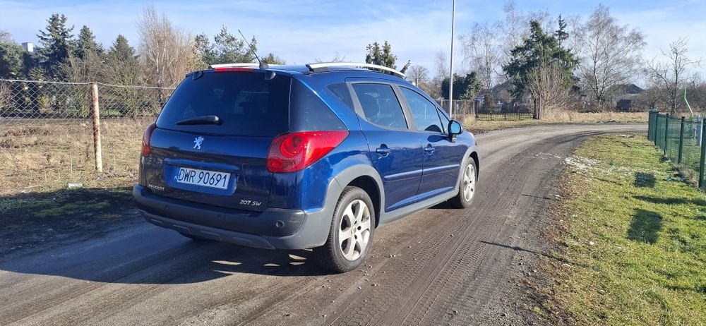 Ładny Peugeot 207 , silnik 1.6 hdi 90KM