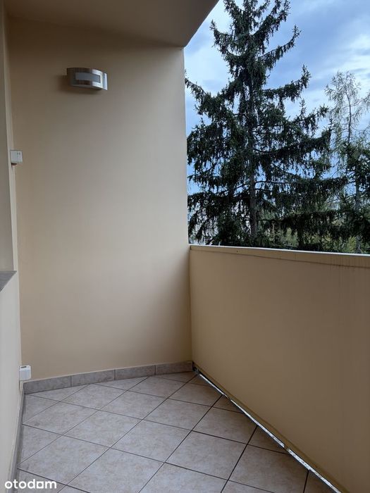 Balkon!Widok na zieleń!Parking!