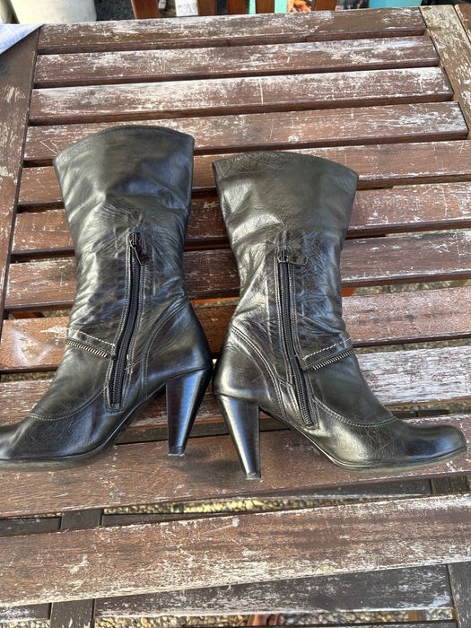 Botas pretas da Salsa